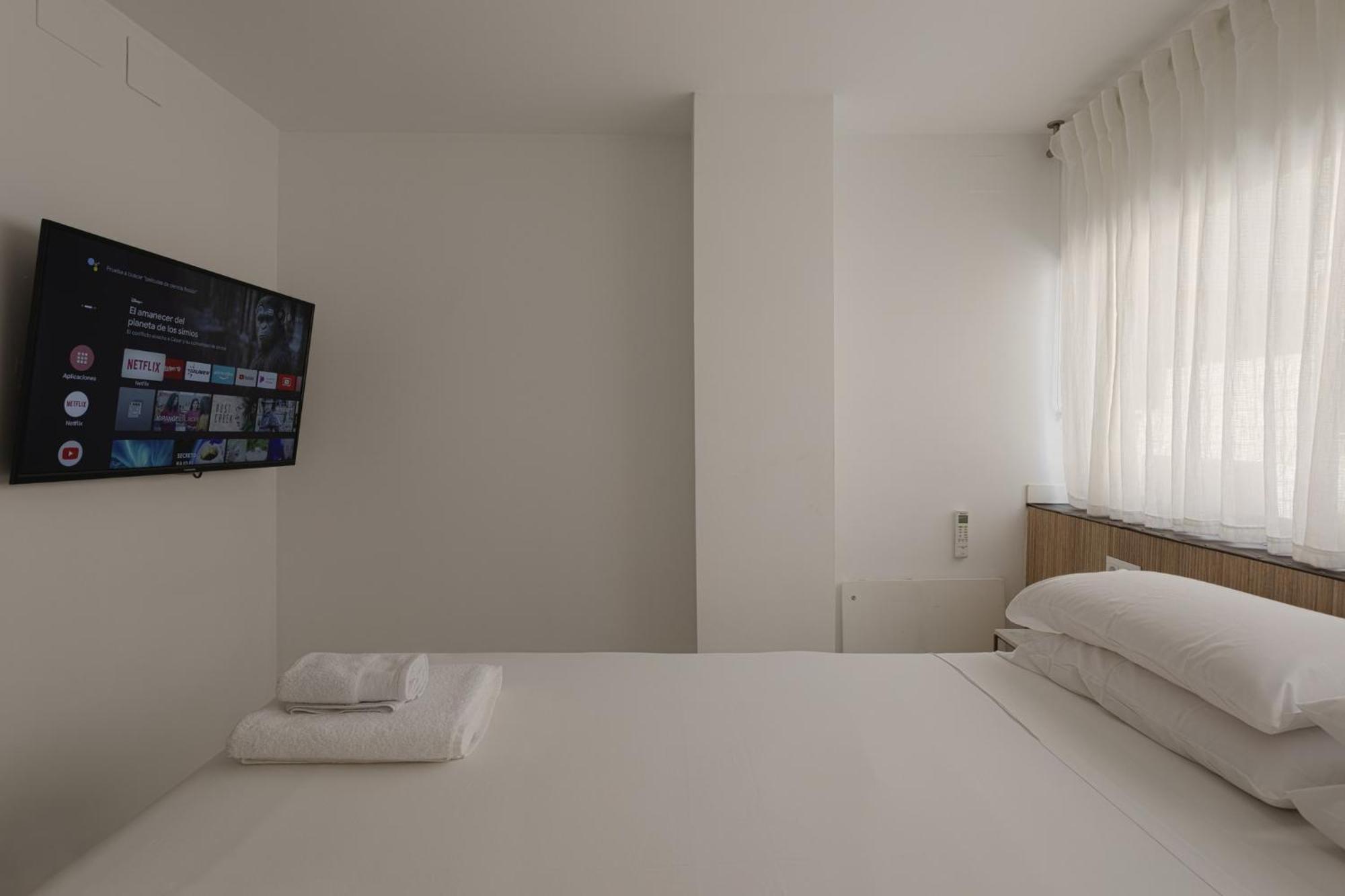 Beach Malagueta By Caleta Homes 말라가 외부 사진